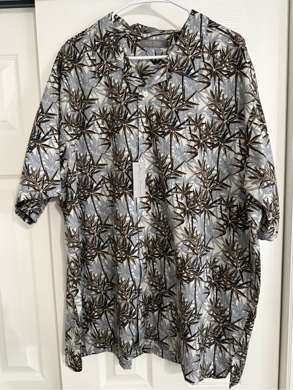 Daniel Cremieux Gray & Brown Leaf-Print Short Sleeve Button Shirt